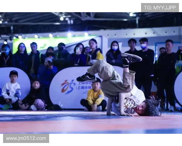 上海街舞队的风格转换与表现分析：得失之间的深度探讨与反思